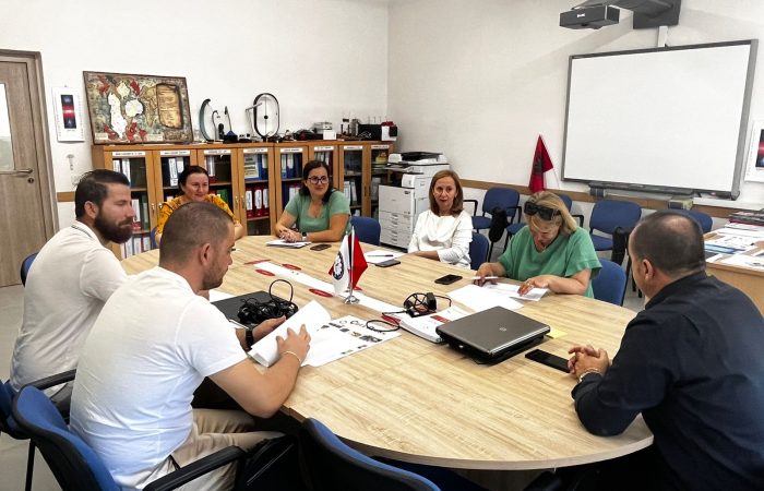 Zhvillohet takimi i pare me përfaqësues nga Albanian University.